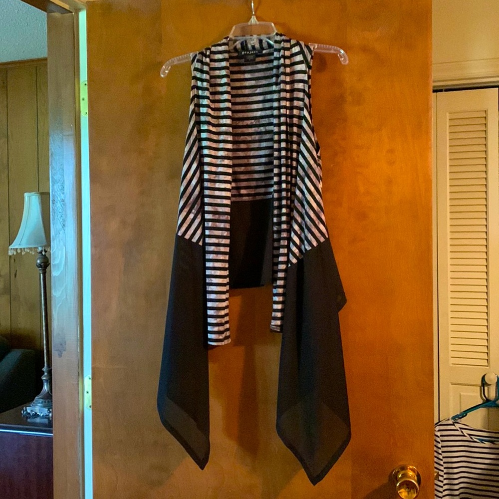 Black and gray vest